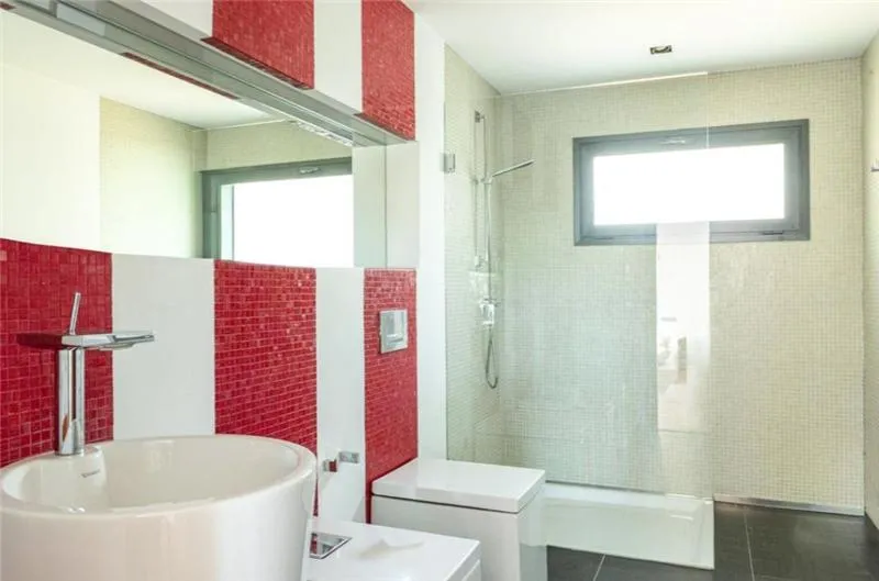 Designer detached villa with swimming pool and panoramic views over Palma and the sea on a plot of approx. 935 m² — photo 12