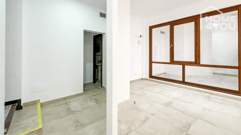 Office space / retail unit with bathroom and top 1A location for sale — photo 8