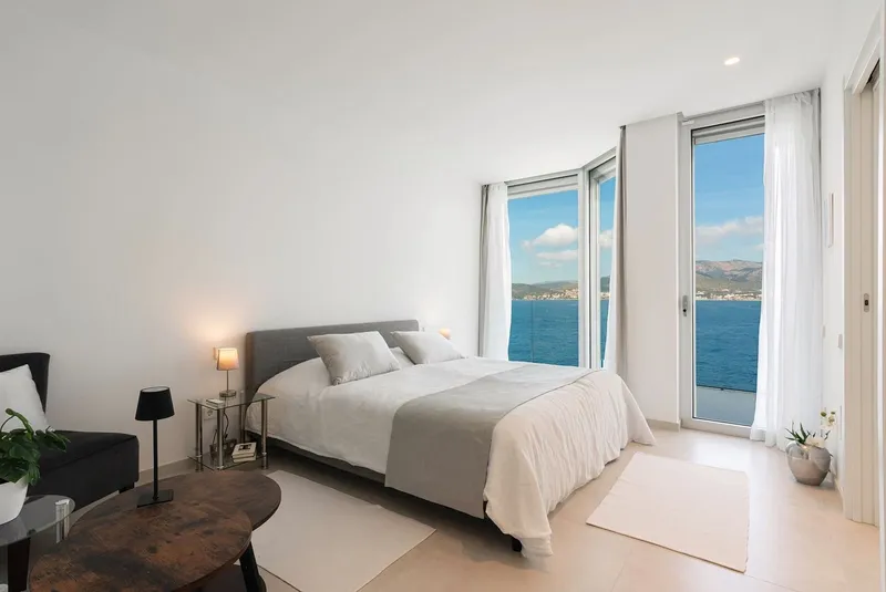 Seafront Villa for Sale in Santa Ponsa — photo 9
