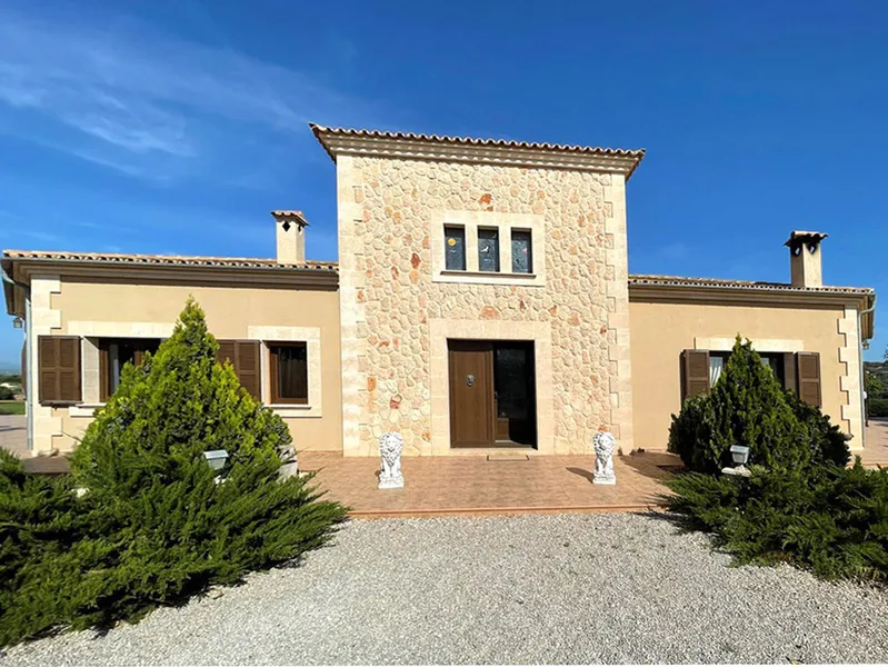 Spectacular 4 bedroom country house with views to the countryside and pool, Ses Salines — photo 1