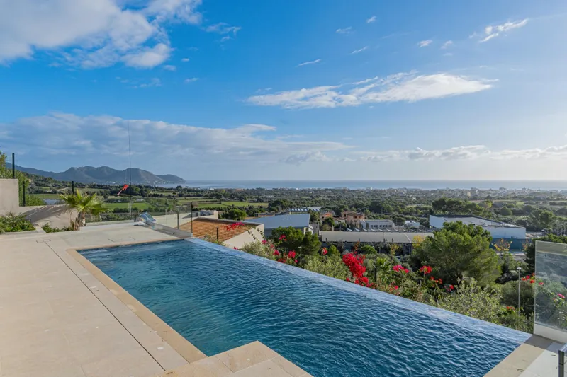 Villa with unobstructed views — photo 3