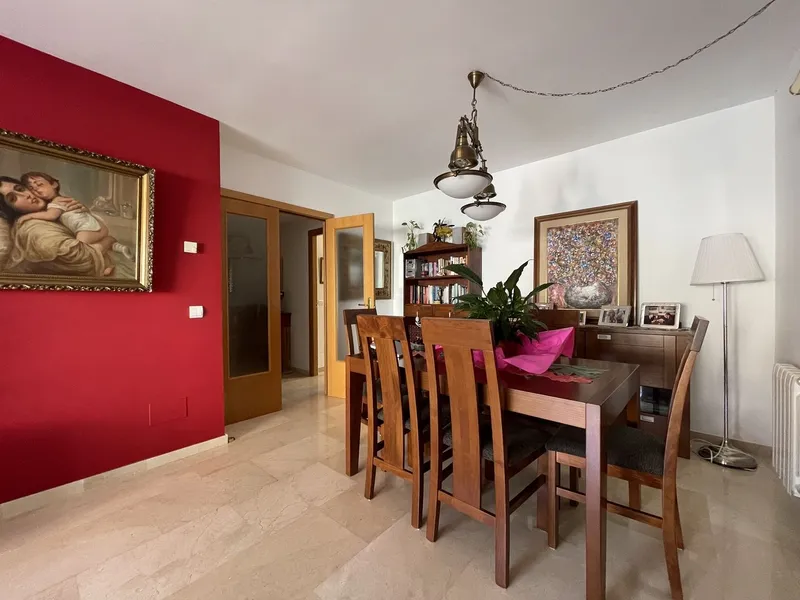 Apartment with elevator and parking — photo 10