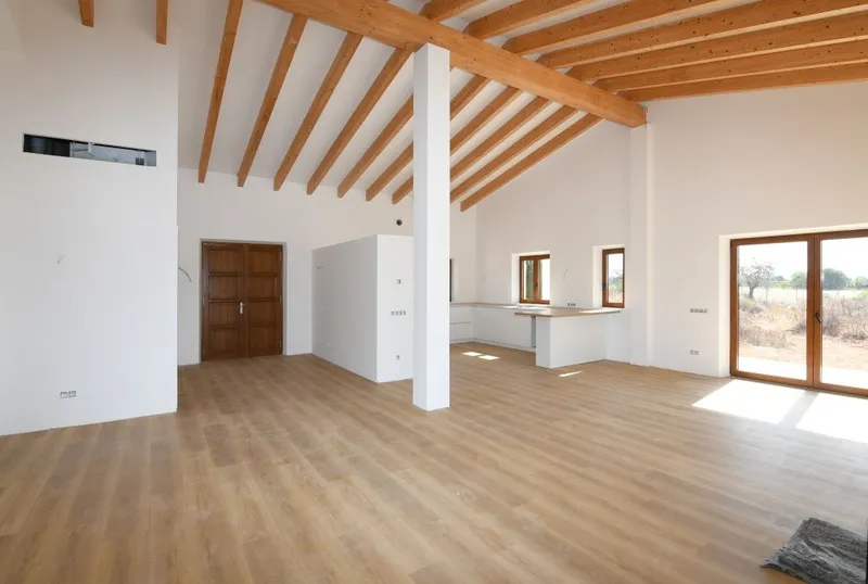 Bright and modern newly built country house on the outskirts of Campos — photo 2