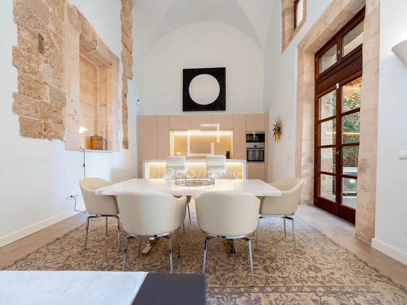 178m² apartment with 48m² terrace for sale in Palma de Mallorca — photo 1