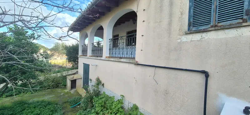 Located in an open and quiet environment, next to the renowned Oloron winery, this property sits on a generous plot of over — photo 7