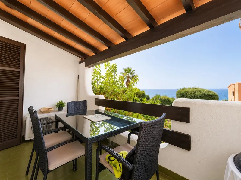 Exclusive townhouse on the first line of the sea with stunning views of Cabrera — photo 11