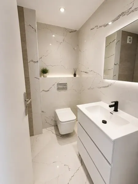 Apartamento con terraza en alquiler en Carrer de Caro — photo 5