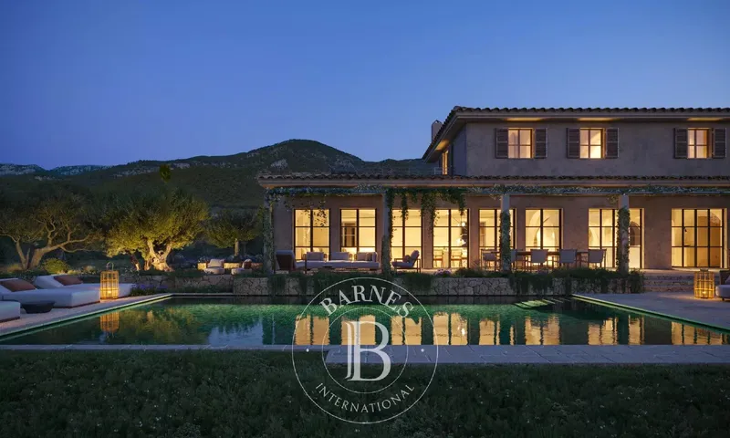 Exclusive traditional-style villa on expansive plot in Santa María del Camí — photo 1