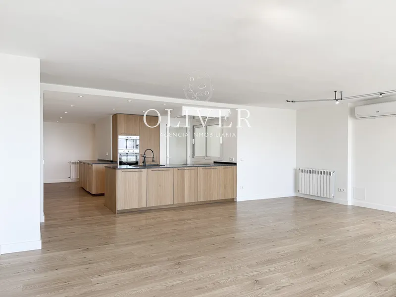 Apartment with sea views on Paseo Marítimo — photo 3