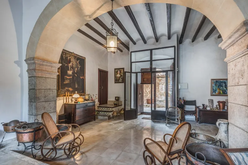 Imposing historic property directly in the heart of Fornalutx — photo 8