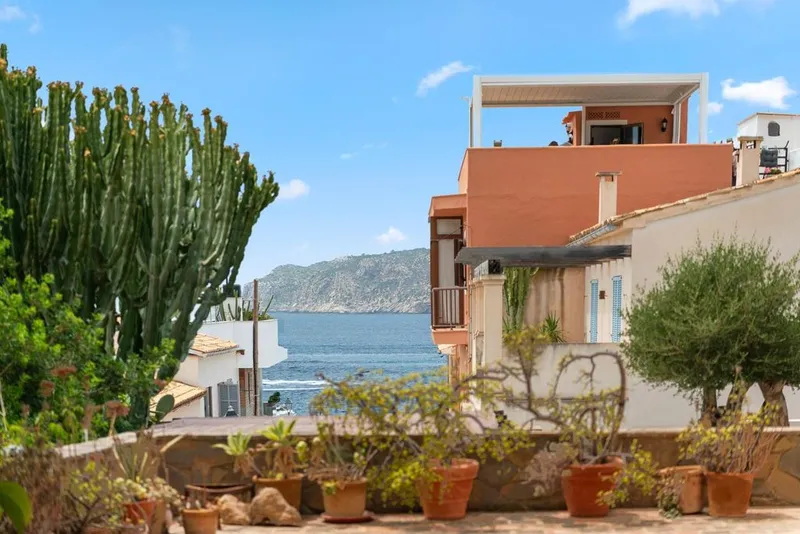 Villa in Sant Elm, Province of Balearic Islands — photo 1