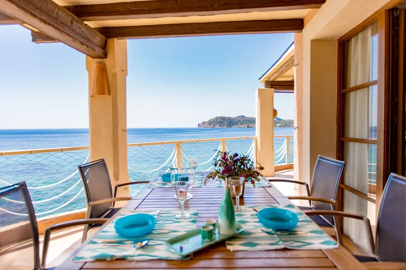 Mediterranean frontline: serenity and endless views — photo 1