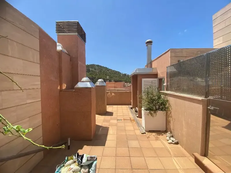 This luxurious duplex is located in Port Andratx a step away from all shops, services, bars and restaurants. It is distributed on two floors — photo 7