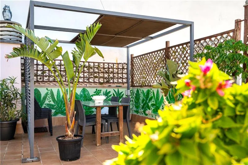 Duplex penthouse with a terrace in Can Pastilla, right by the sea — photo 2