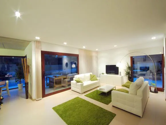 Beautiful modern villa with character in the Urb. George Sand — photo 2
