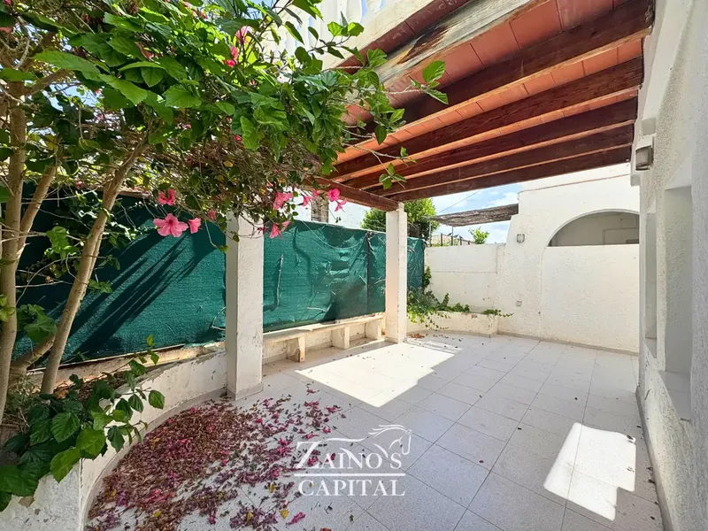 Large 6-bedroom townhouse with panoramic terraces a step from the beach in Peguera — photo 3