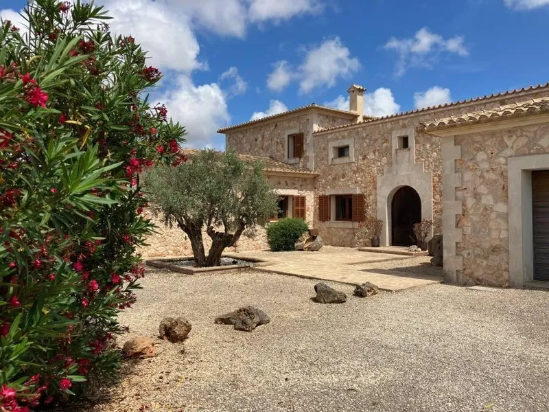 Beautiful country house with a nice garden and pool a few minutes from Santanyi — photo 2