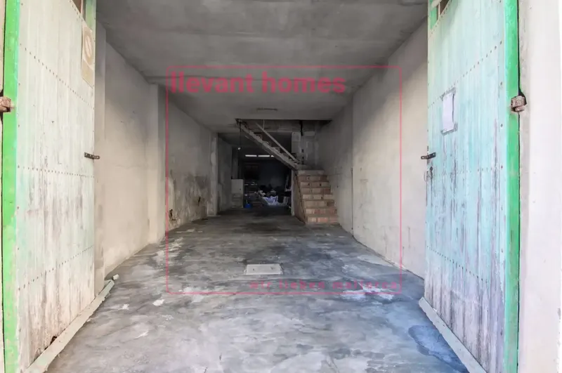 Townhouse under construction — photo 2
