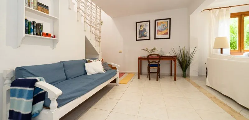 Chalet with pool in Cala Egos — 219 m², independent guest house, steps from the beach — photo 5