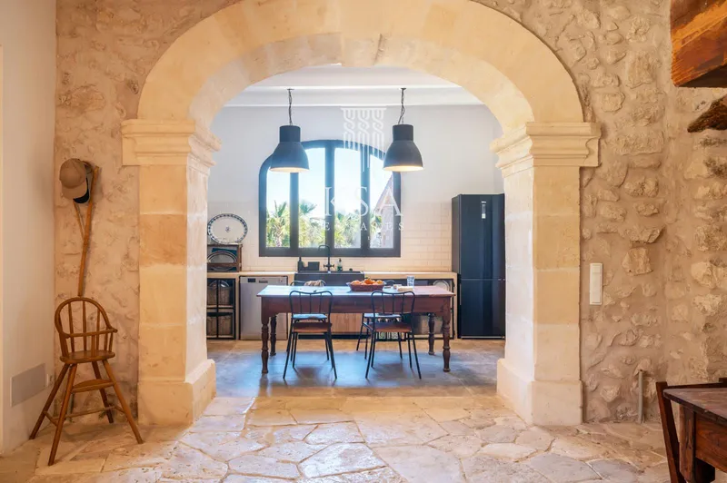 Rustic Estate — photo 7