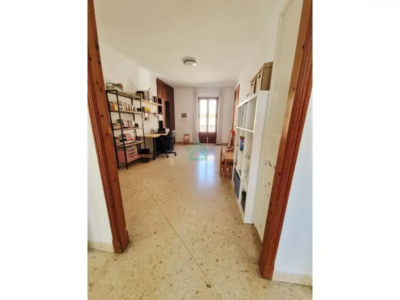 Hay casas que destacan por su ubicación y otras por su espacio. Esta reúne ambas cosas: 245 m² construidos en pleno centro de Manacor, con p — photo 8