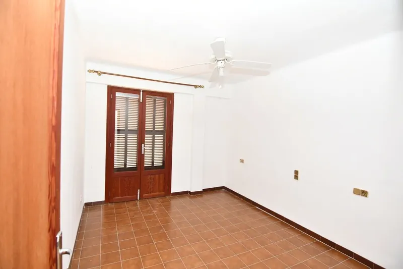 Townhouse with great potential just a few meters from the sea in Colonia de Sant Jordi — photo 10