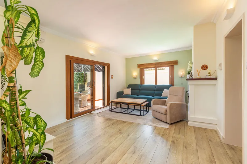 Mediterranean family villa in a prime residential location — photo 5