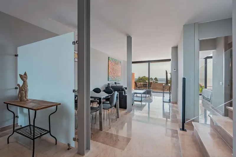 This exclusive penthouse in Port Verd offers luxurious living at the highest level and is the perfect second residence in Mallorca. — photo 8