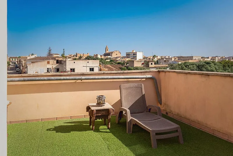 A house that tells stories and creates space for new ones - townhouse in the center of Santanyí — photo 4