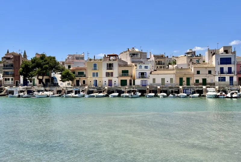 House on the first line of the sea in Portocolom — photo 1