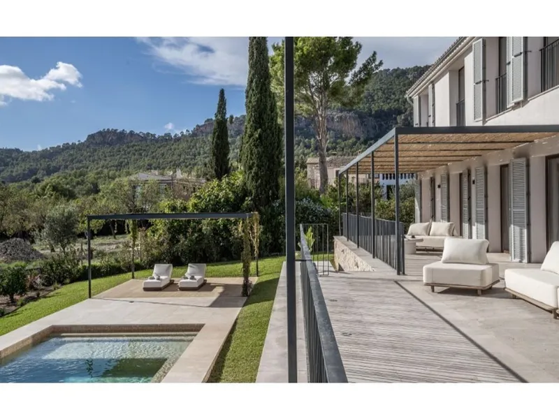 Luxury home in Calvià, Province of Balearic Islands — photo 1