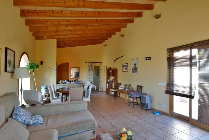 Finca with 4 bedrooms garden and pool in Sencelles — photo 3