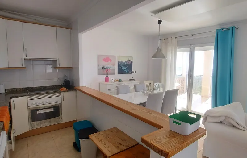IA-183-1 Apartment on the seafront — photo 6