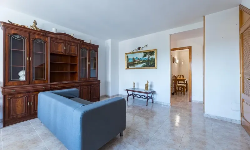 Ground floor with large terrace and communal pool — photo 6