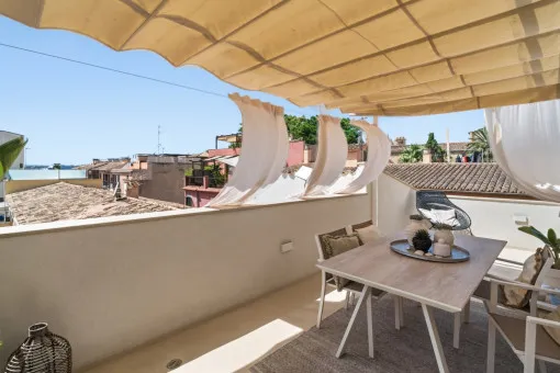 Palma de Mallorca Old Town, Charming Duplex Penthouse in Palma's Old Town with a Rooftop Terrace, Just a Few Steps from the Sea — photo 1