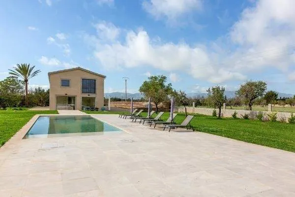 442m² country house with 6 bedrooms, 5 bathrooms, garden and pool for sale — photo 3