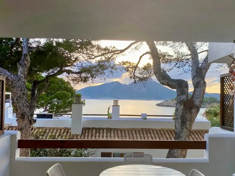 Apartment in Sant Elm with sea views — photo 1