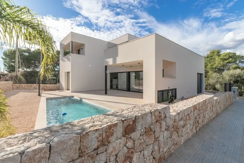 New build villa in Santanyi near the beach — photo 1