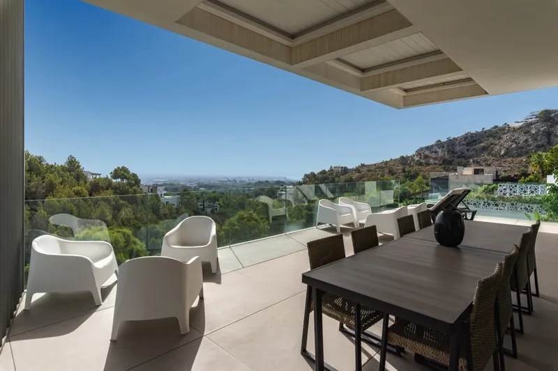 Contemporary Architectural Villa with Infinity Pool and Panoramic Views in Son Vida — photo 4