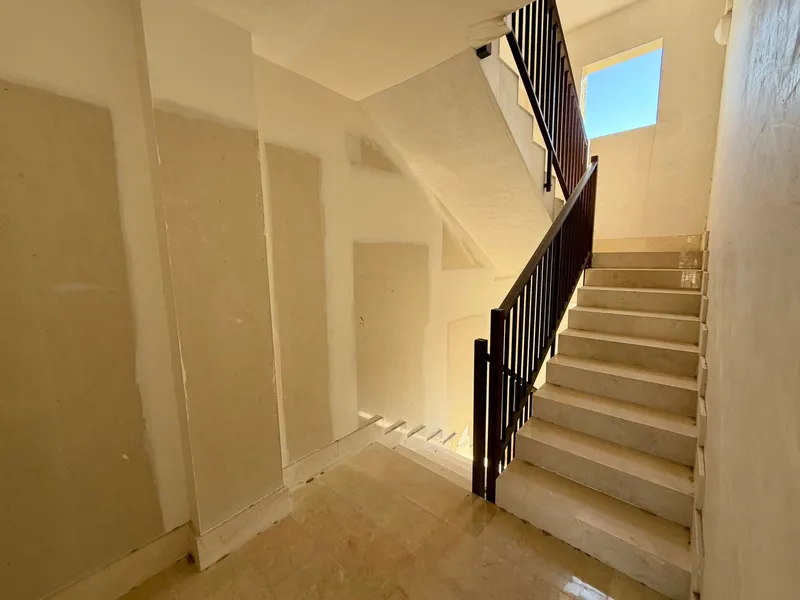 491m² multi-family house with roof terrace for sale; shell construction — photo 10