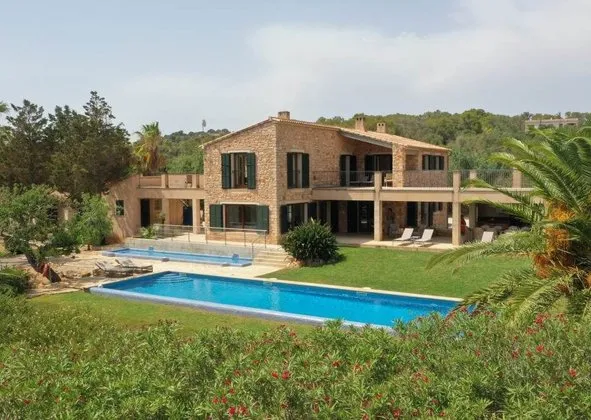 Estate in Santanyí — photo 1