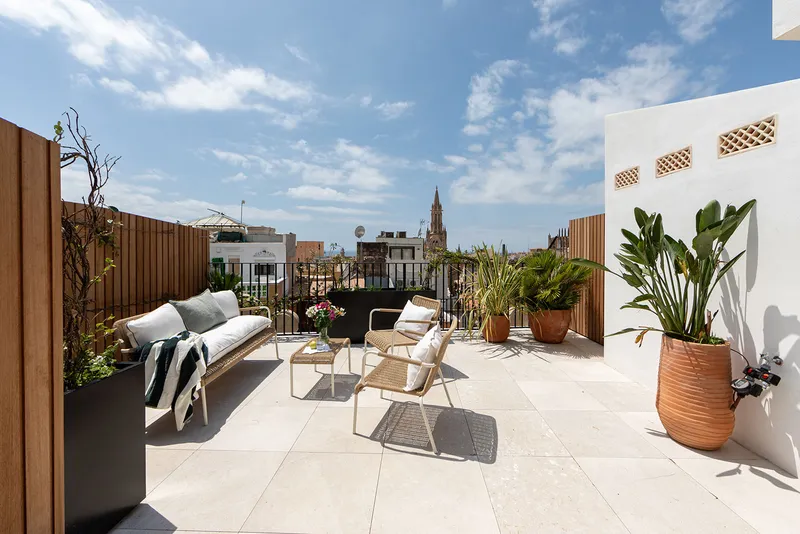 Luxury duplex penthouse in the Old Town of Palma with numerous historical elements — photo 1
