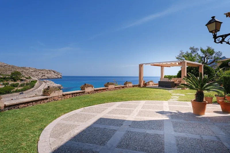 Villa by the sea in Cala Sant Vicenç - A paradise on the north coast of Mallorca — photo 6