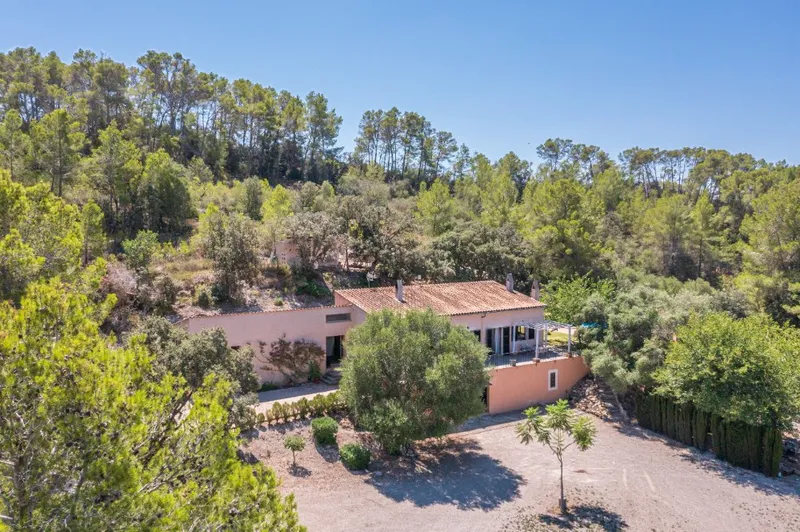 Sineu – Großzügige Finca auf Grundstück mit 16.830 m2 — photo 12