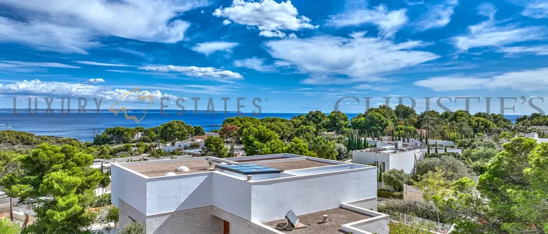 Large modern newly built villa in Sol de Mallorca with sea views and large garden — photo 1