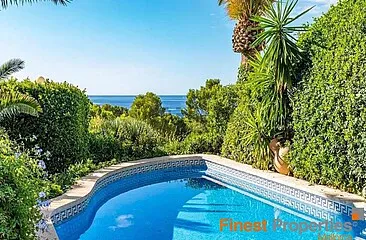 Mediterranean villa for sale in Costa de la Calma in southwest Mallorca — photo 1