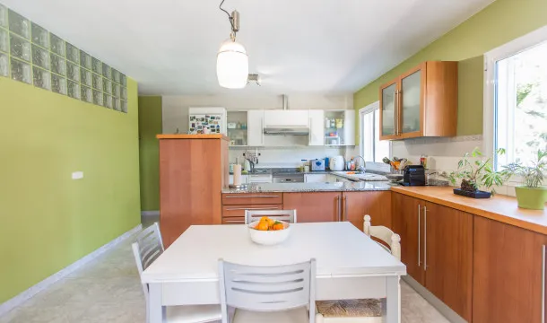 Opportunity in Portals Nous: House with Great Potential Near the Sea — photo 8
