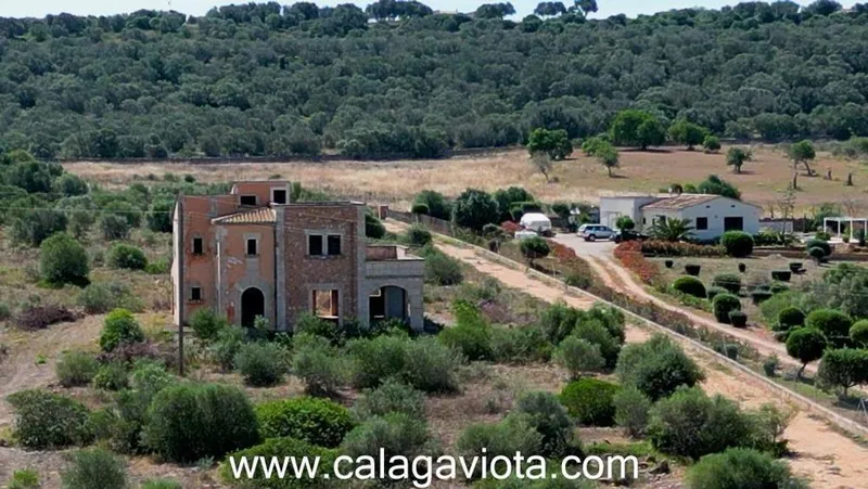 Detached House in Campos, Province of Balearic Islands — photo 1