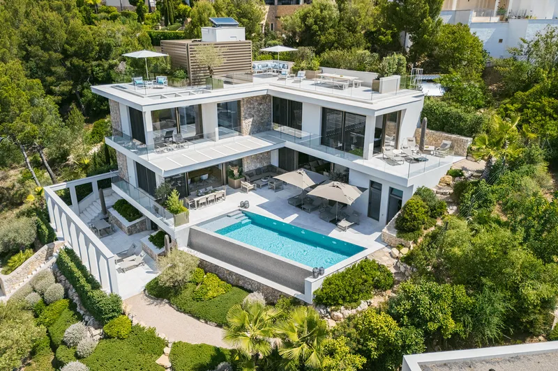 Villa with sea views in Puerto de Andratx — photo 1