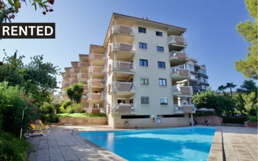 Excellent top floor apartment partially furnished with superb sea views in Portals Nous – For Rent — photo 1